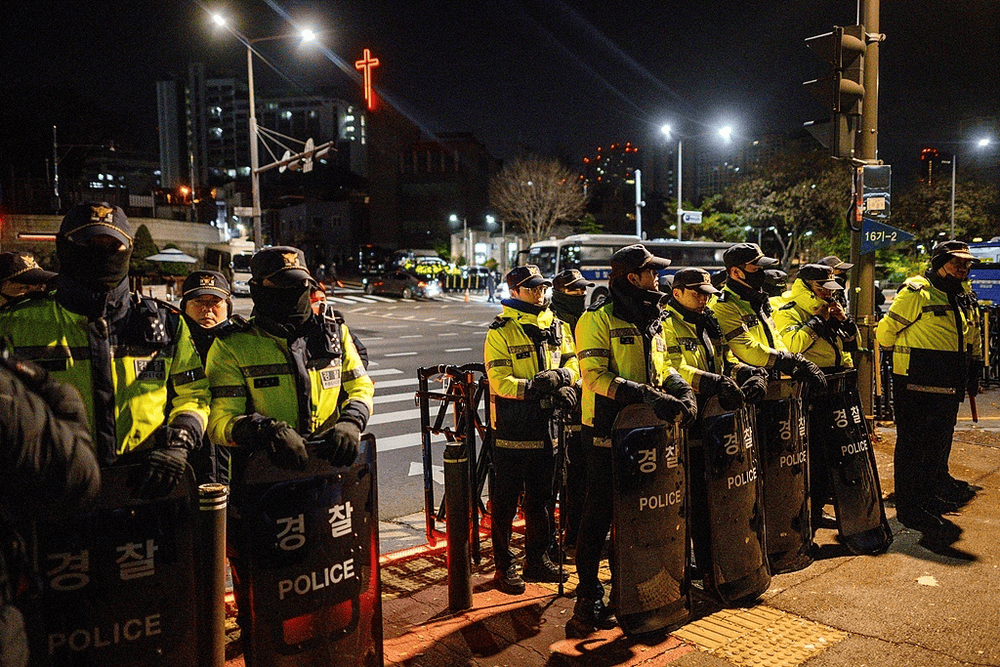 韩国政坛再生变 朝野政党“统一战线”推进弹劾 尹锡悦：奉陪到底