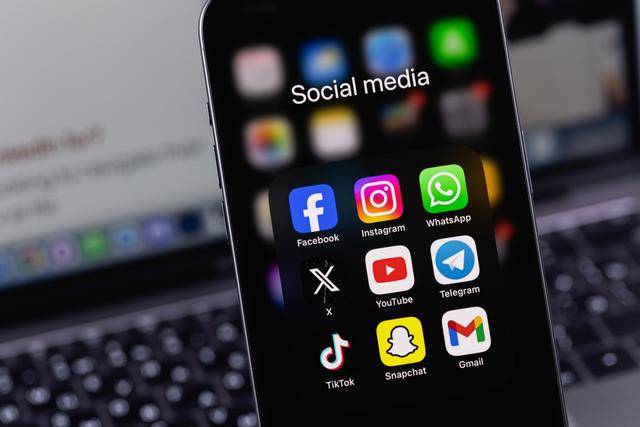 民进党为什么不敢全面封禁TikTok？苏恒：不少台湾人靠它维持生计|飞越功德院