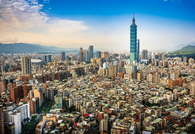 打完伊朗要对付中国了？美国挑战大陆红线，北约传来杂音