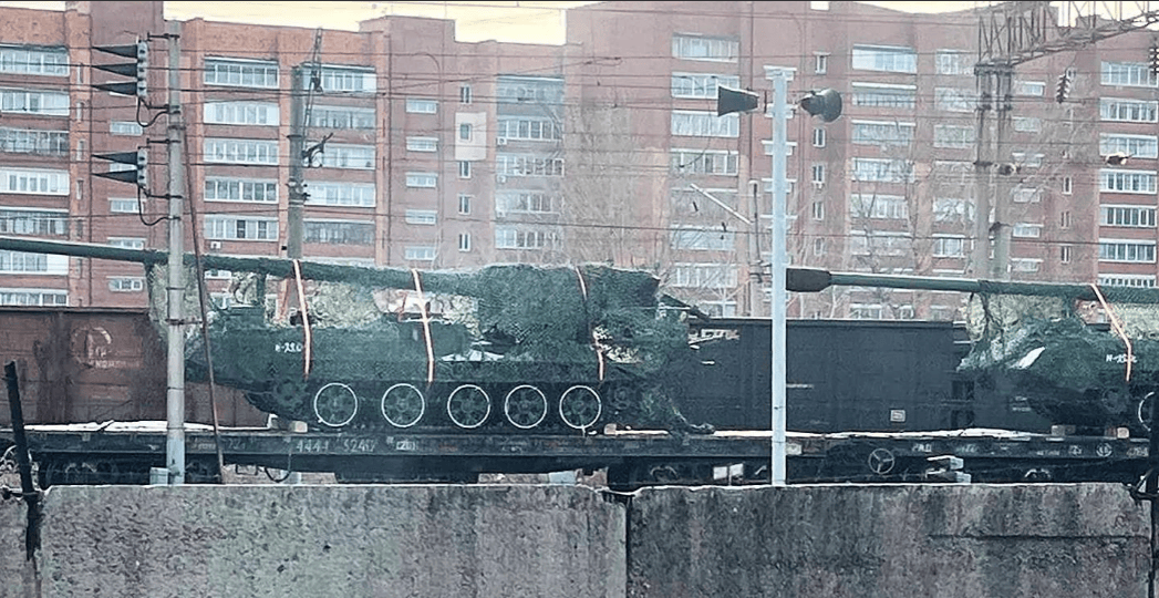 特朗普将给乌克兰创纪录武器，朝鲜撑腰普京反击计划，俄乌战争转折点要来了？