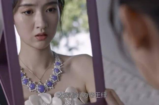 “耿直”的95小花王玉雯火了，被评“活人感好重”