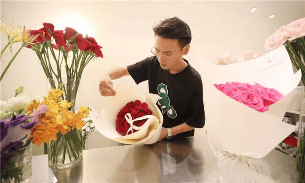 “2025中国民营企业500强”发布，江苏90家企业上榜 我国数据产业年均增长率超15%