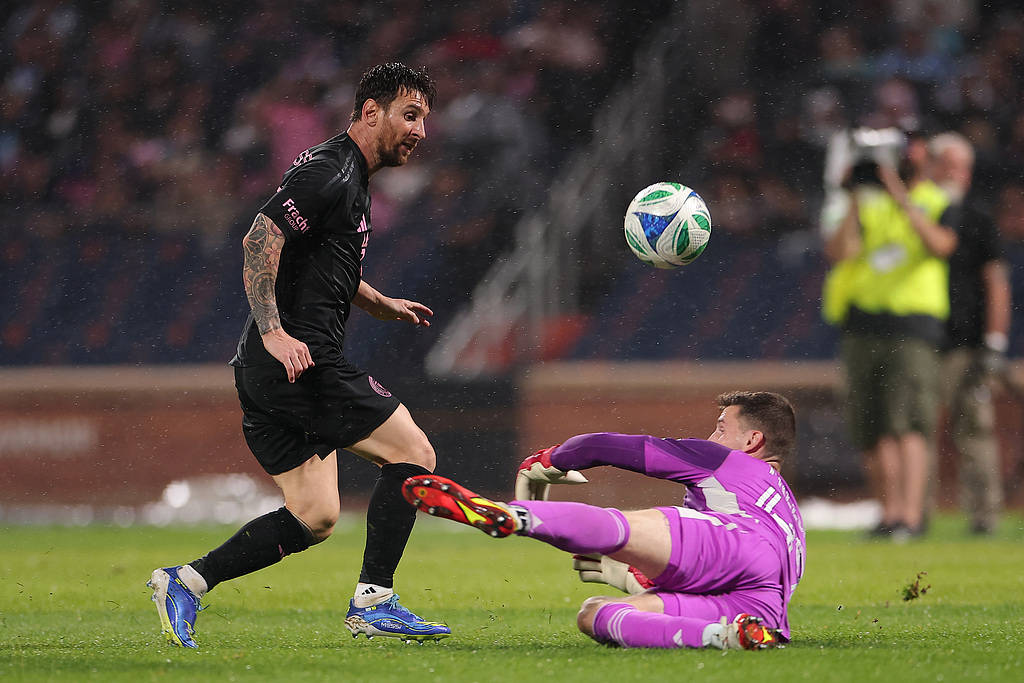 美职联-梅西连场2射1传迈阿密国际4-0 锁定季后赛资格