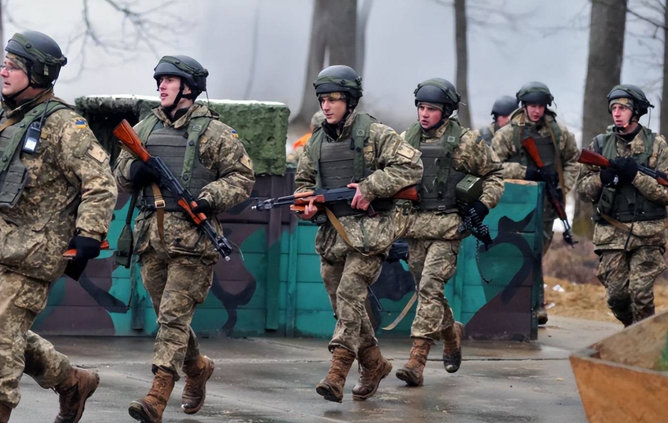 波兰开始甩锅,放行中欧班列后,波兰再次出击,中国迎接挑战