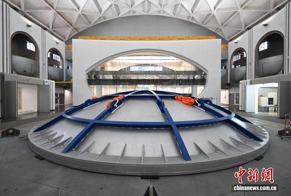 浙江杭州:世界容量最大的离心机启动