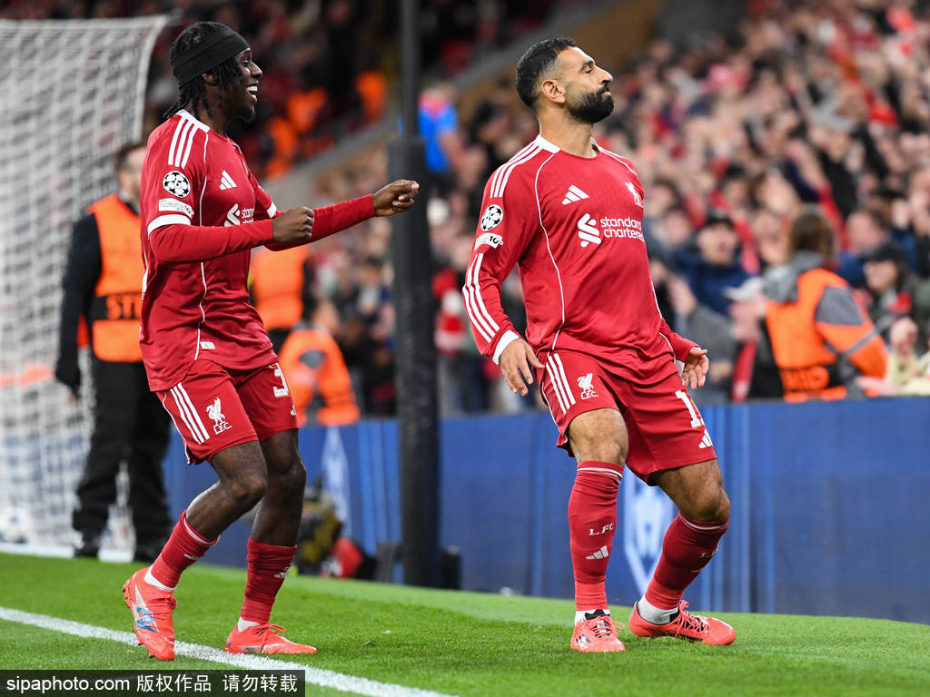 鲁尼：我对萨拉赫的职业态度有质疑 队友被爆时他袖手旁观