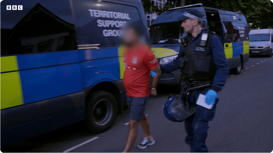 凯特患癌竟因辉瑞疫苗?伦敦4万被盗手机直飞香港,比贩毒暴利产业链曝光…