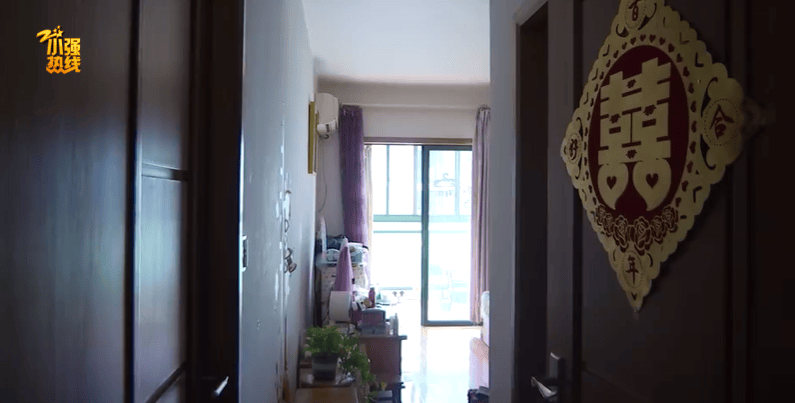 男子半夜经常听到楼上怪声，却发现空无一人？最新消息