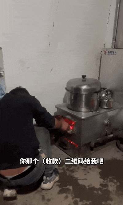 游客撞伤一只羊,牧民说:“跟我走!”结局太意外!