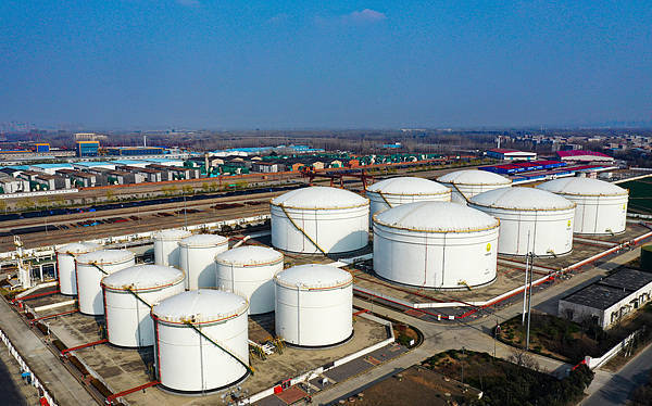 “未雨绸缪,中国正迅速充实石油储备” “未雨绸缪,中国正迅速充实石油储备”