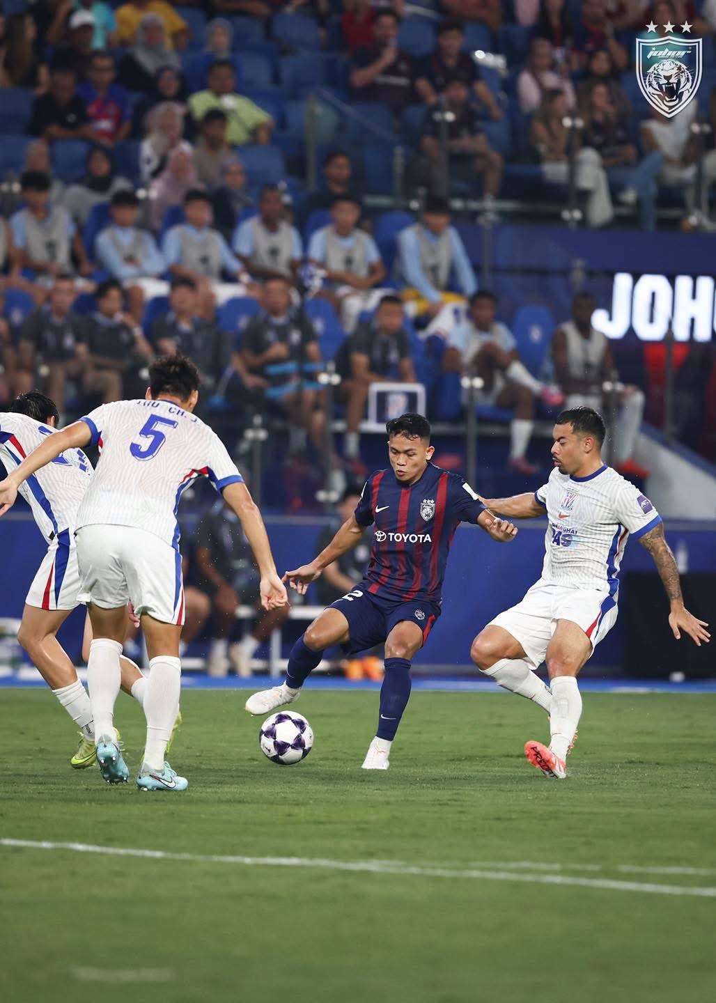 中超3队包揽榜尾!亚冠-徐皓阳造点米内罗破门 申花1-3柔佛