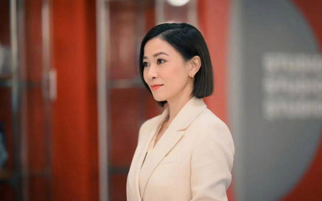 考古|TVB最后一位当家花旦佘诗曼:曾三封视后,如今50岁未婚独居靠自己活成女王