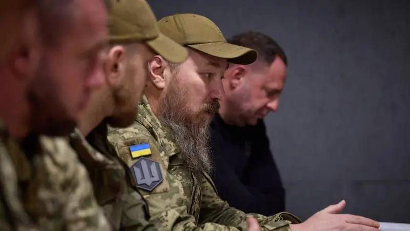 俄军夺取85%红军城，泽连斯基大势已去，俄媒：又开始寻找替罪羊