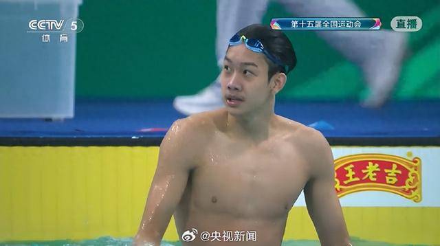 18岁张展硕力压潘展乐孙杨夺冠