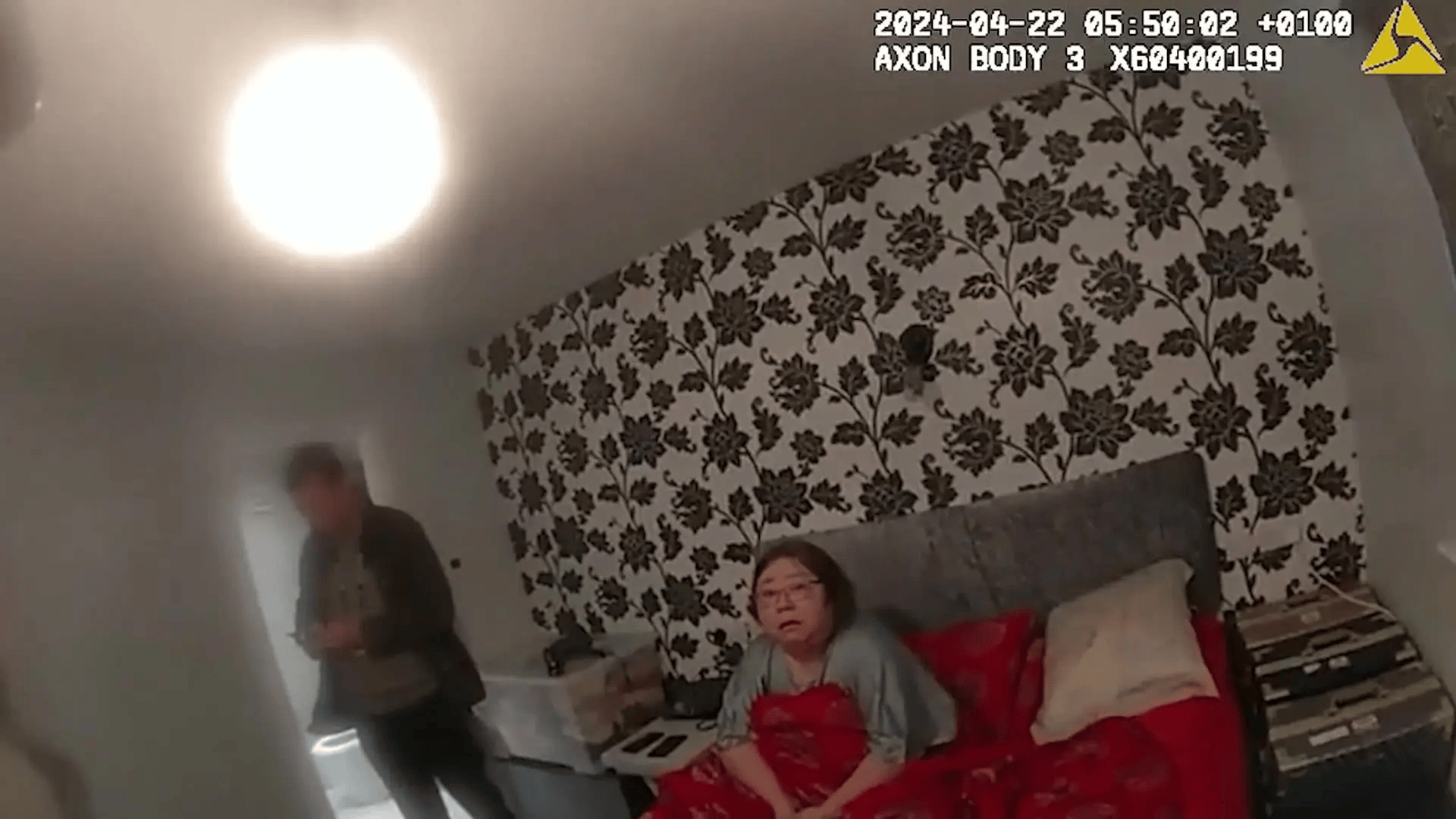 骗走400亿的比特币富婆在英国获刑,受害者还高兴不起来