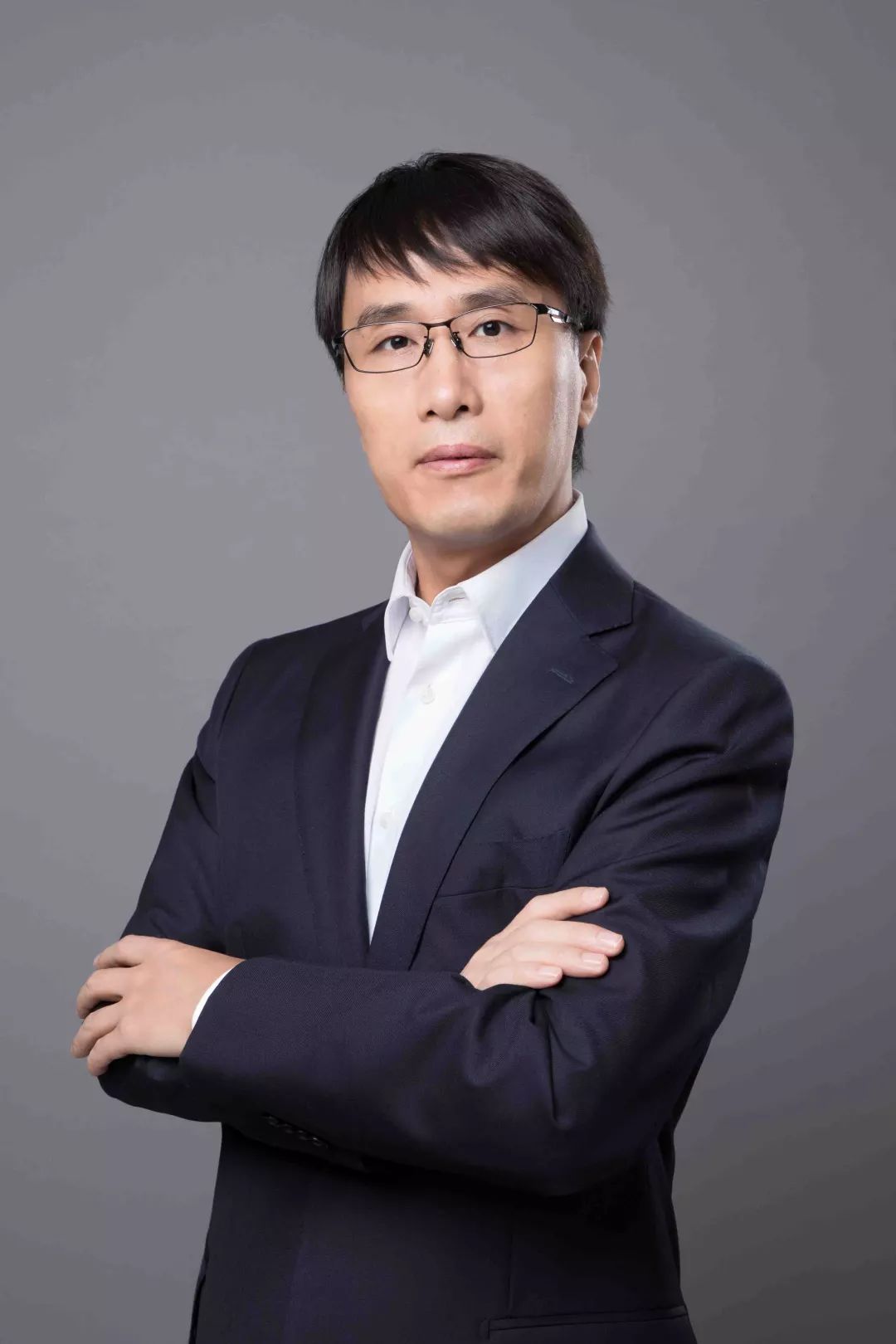 华泰证券董事长(华泰证券董事长什么级别)